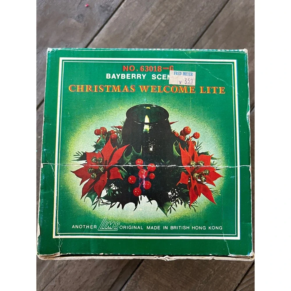 Vintage Christmas Welcome Lite Poinsettia Candle Holder Green Glass HongKong